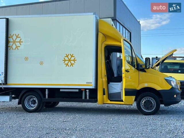 Желтый Мерседес Sprinter, объемом двигателя 2.2 л и пробегом 195 тыс. км за 27900 $, фото 12 на Automoto.ua