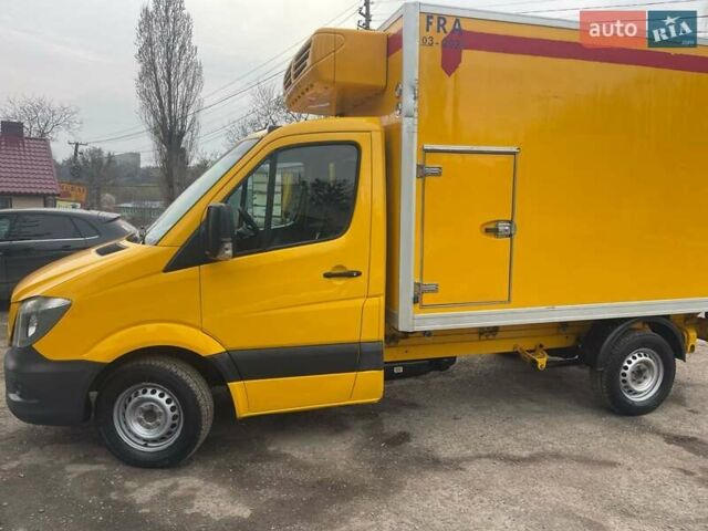 Желтый Мерседес Sprinter, объемом двигателя 2.2 л и пробегом 280 тыс. км за 18762 $, фото 36 на Automoto.ua