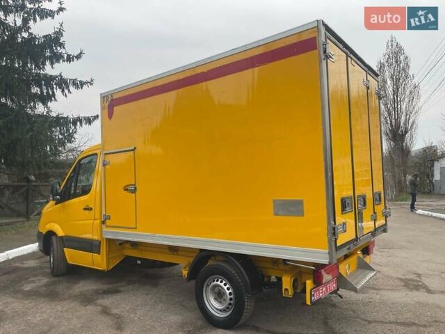 Желтый Мерседес Sprinter, объемом двигателя 2.2 л и пробегом 280 тыс. км за 18762 $, фото 6 на Automoto.ua