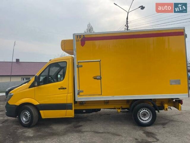 Желтый Мерседес Sprinter, объемом двигателя 2.2 л и пробегом 280 тыс. км за 18762 $, фото 37 на Automoto.ua