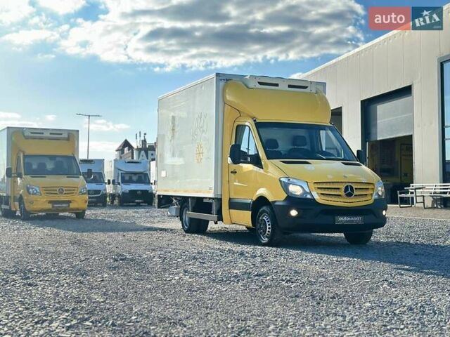 Желтый Мерседес Sprinter, объемом двигателя 2.2 л и пробегом 195 тыс. км за 27900 $, фото 4 на Automoto.ua