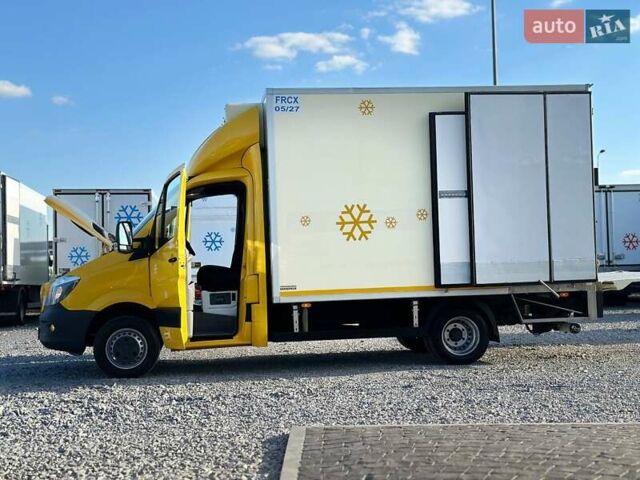 Желтый Мерседес Sprinter, объемом двигателя 2.2 л и пробегом 195 тыс. км за 27900 $, фото 22 на Automoto.ua