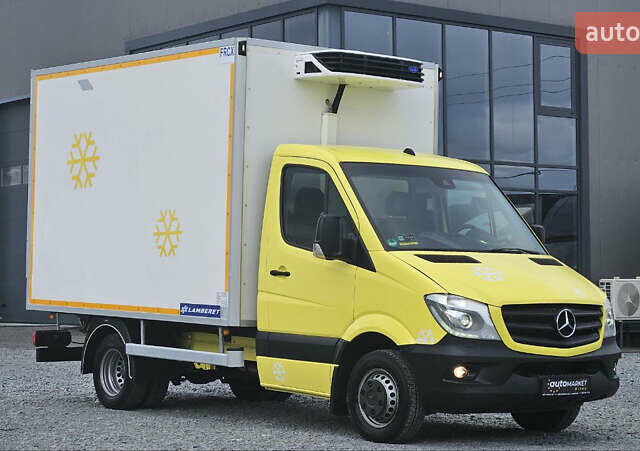 Желтый Мерседес Sprinter, объемом двигателя 3 л и пробегом 200 тыс. км за 33900 $, фото 2 на Automoto.ua
