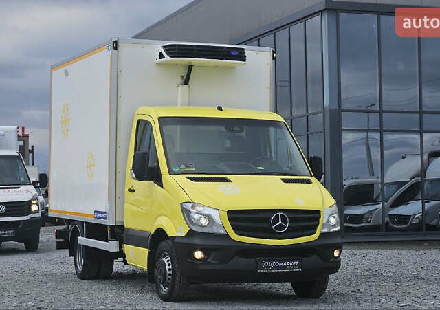 Желтый Мерседес Sprinter, объемом двигателя 3 л и пробегом 200 тыс. км за 33900 $, фото 6 на Automoto.ua