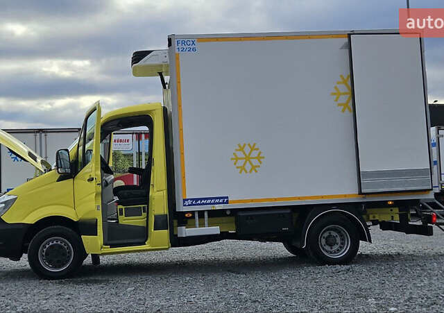 Желтый Мерседес Sprinter, объемом двигателя 3 л и пробегом 200 тыс. км за 33900 $, фото 27 на Automoto.ua
