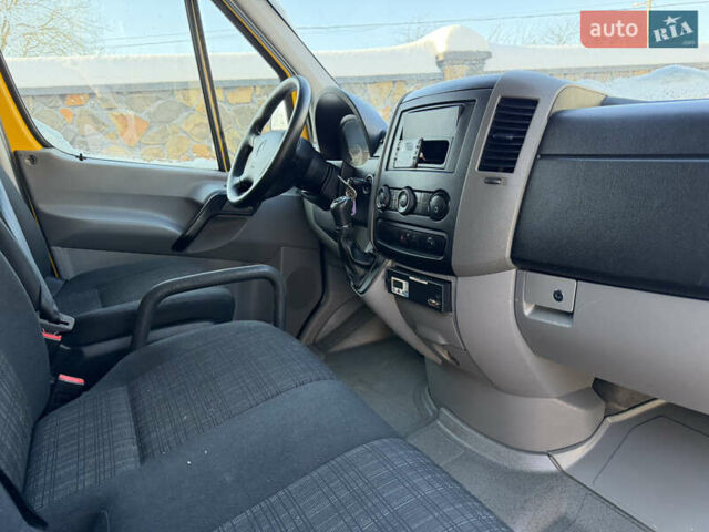 Жовтий Мерседес Sprinter, об'ємом двигуна 2.2 л та пробігом 307 тис. км за 19300 $, фото 34 на Automoto.ua