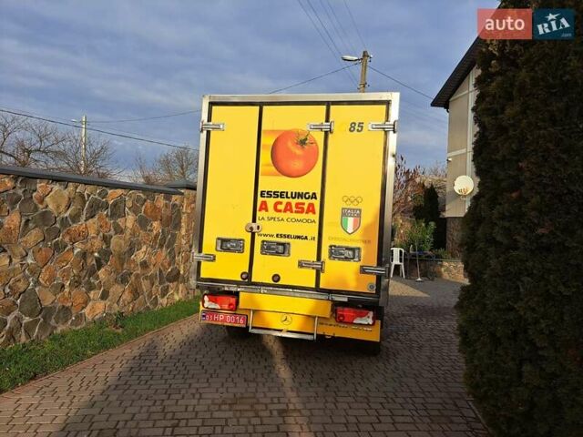 Желтый Мерседес Sprinter, объемом двигателя 2.2 л и пробегом 307 тыс. км за 19300 $, фото 4 на Automoto.ua