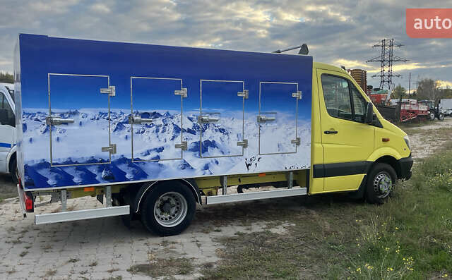 Желтый Мерседес Sprinter, объемом двигателя 3 л и пробегом 360 тыс. км за 34500 $, фото 8 на Automoto.ua