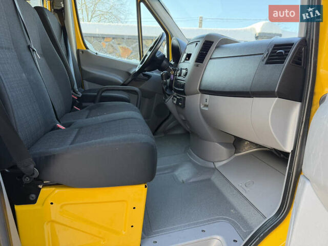Жовтий Мерседес Sprinter, об'ємом двигуна 2.2 л та пробігом 307 тис. км за 19300 $, фото 36 на Automoto.ua