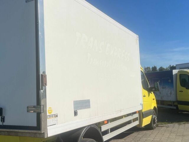 Желтый Мерседес Sprinter, объемом двигателя 3 л и пробегом 360 тыс. км за 32200 $, фото 7 на Automoto.ua