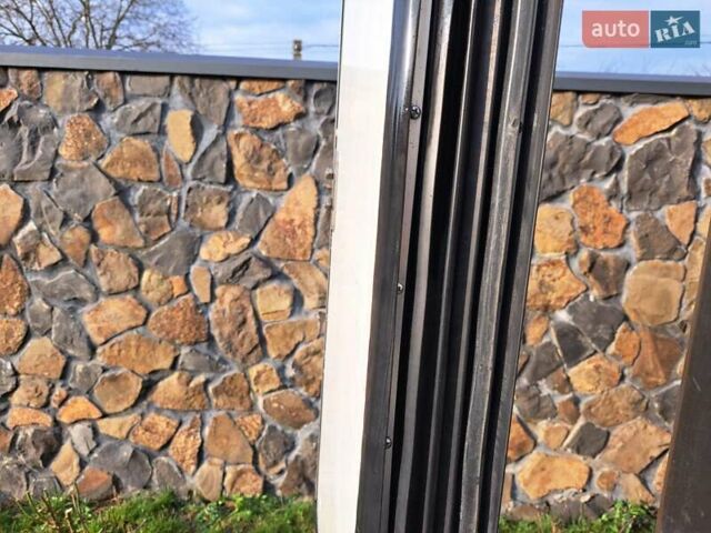 Желтый Мерседес Sprinter, объемом двигателя 2.2 л и пробегом 307 тыс. км за 19300 $, фото 8 на Automoto.ua