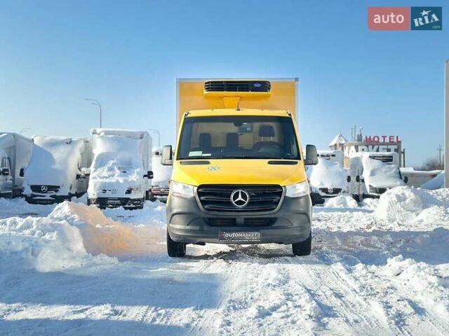 Желтый Мерседес Sprinter, объемом двигателя 2.2 л и пробегом 133 тыс. км за 25800 $, фото 8 на Automoto.ua