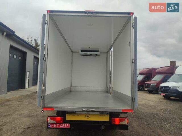 Жовтий Мерседес Sprinter, об'ємом двигуна 2.1 л та пробігом 131 тис. км за 34900 $, фото 13 на Automoto.ua