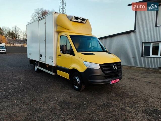 Желтый Мерседес Sprinter, объемом двигателя 2.1 л и пробегом 175 тыс. км за 34300 $, фото 13 на Automoto.ua