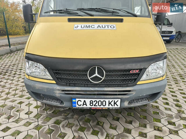 Мерседес Sprinter 2001 у Корсунь-Шевченковском на Automoto.ua Жовтий Мерседес Sprinter, об'ємом двигуна 2.15 л та пробігом 300 тис. км за 12500 $, фото 7 на Automoto.ua