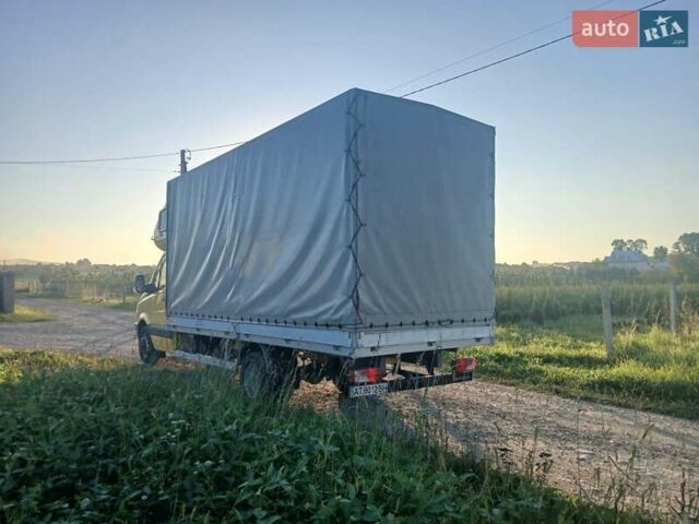 Желтый Мерседес Sprinter, объемом двигателя 2.87 л и пробегом 397 тыс. км за 15500 $, фото 3 на Automoto.ua