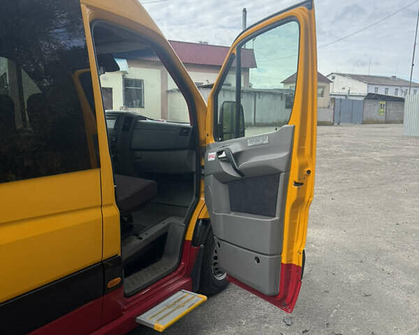 Желтый Мерседес Sprinter, объемом двигателя 0 л и пробегом 84 тыс. км за 49800 $, фото 10 на Automoto.ua