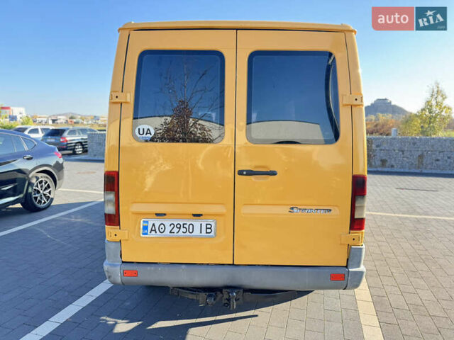 Желтый Мерседес Sprinter, объемом двигателя 2.2 л и пробегом 620 тыс. км за 6300 $, фото 61 на Automoto.ua
