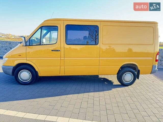 Желтый Мерседес Sprinter, объемом двигателя 2.2 л и пробегом 620 тыс. км за 6300 $, фото 10 на Automoto.ua