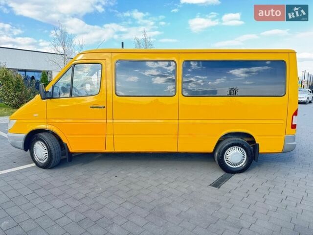 Жовтий Мерседес Sprinter, об'ємом двигуна 2.15 л та пробігом 348 тис. км за 7200 $, фото 46 на Automoto.ua