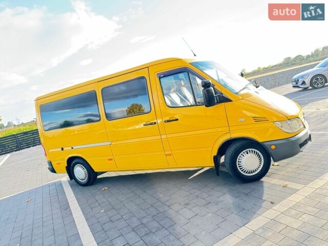 Жовтий Мерседес Sprinter, об'ємом двигуна 2.2 л та пробігом 620 тис. км за 7300 $, фото 56 на Automoto.ua