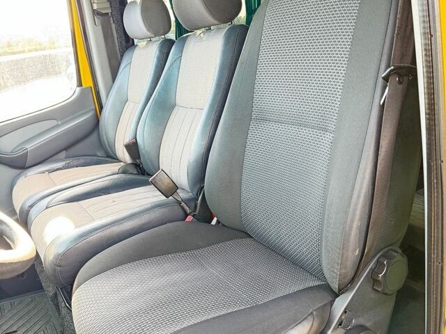 Жовтий Мерседес Sprinter, об'ємом двигуна 2.2 л та пробігом 620 тис. км за 7300 $, фото 18 на Automoto.ua