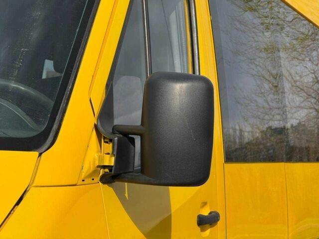 Жовтий Мерседес Sprinter, об'ємом двигуна 2.9 л та пробігом 703 тис. км за 5900 $, фото 4 на Automoto.ua