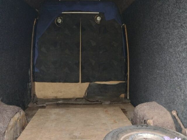 Желтый Мерседес Sprinter, объемом двигателя 0 л и пробегом 800 тыс. км за 4900 $, фото 5 на Automoto.ua