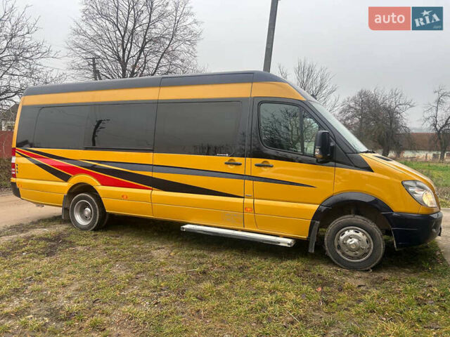 Желтый Мерседес Sprinter, объемом двигателя 2.14 л и пробегом 613 тыс. км за 28800 $, фото 1 на Automoto.ua
