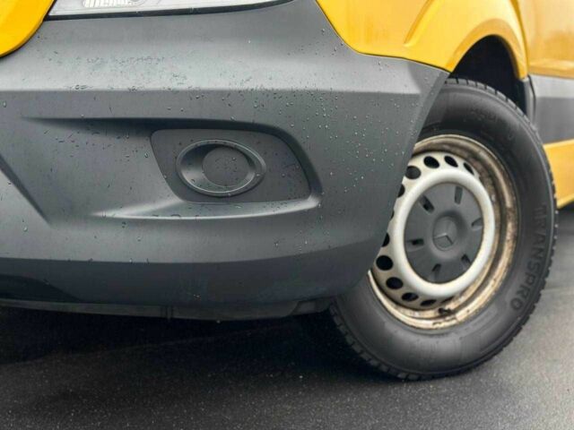 Желтый Мерседес Sprinter, объемом двигателя 2.1 л и пробегом 230 тыс. км за 19500 $, фото 17 на Automoto.ua