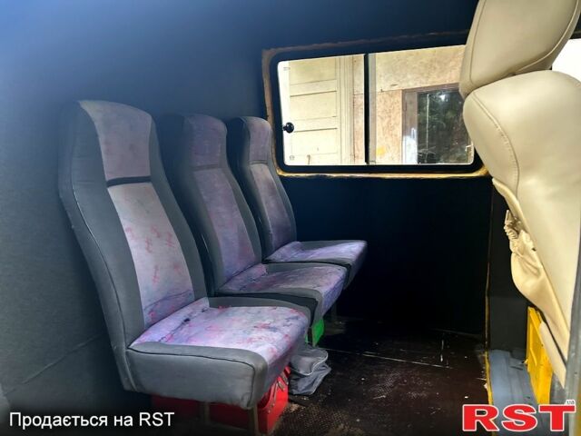 Желтый Мерседес Sprinter, объемом двигателя 2.9 л и пробегом 0 тыс. км за 5000 $, фото 8 на Automoto.ua