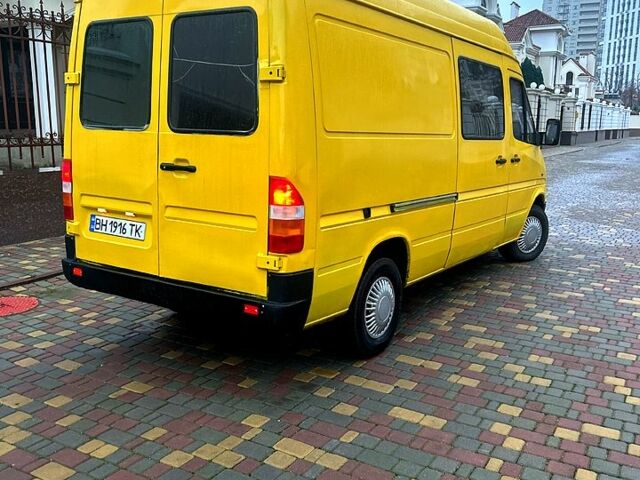 Желтый Мерседес Sprinter, объемом двигателя 2.9 л и пробегом 0 тыс. км за 5000 $, фото 3 на Automoto.ua