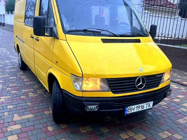 Желтый Мерседес Sprinter, объемом двигателя 2.9 л и пробегом 0 тыс. км за 5000 $, фото 2 на Automoto.ua