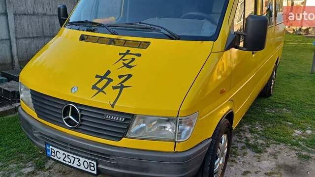 Желтый Мерседес Sprinter, объемом двигателя 2.3 л и пробегом 455 тыс. км за 6700 $, фото 35 на Automoto.ua