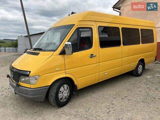 Желтый Мерседес Sprinter, объемом двигателя 2.87 л и пробегом 700 тыс. км за 7700 $, фото 4 на Automoto.ua