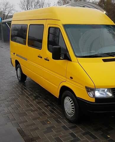 Мерседес Sprinter 1999 в Синельниковом на Automoto.ua Желтый Мерседес Sprinter, объемом двигателя 2.3 л и пробегом 488 тыс. км за 5500 $, фото 21 на Automoto.ua