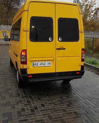Мерседес Sprinter 1999 в Синельниковом на Automoto.ua Желтый Мерседес Sprinter, объемом двигателя 2.3 л и пробегом 488 тыс. км за 5500 $, фото 19 на Automoto.ua
