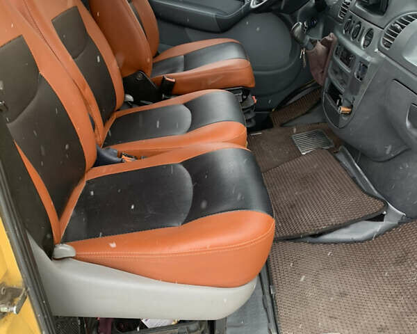 Жовтий Мерседес Sprinter, об'ємом двигуна 2.15 л та пробігом 433 тис. км за 7500 $, фото 13 на Automoto.ua