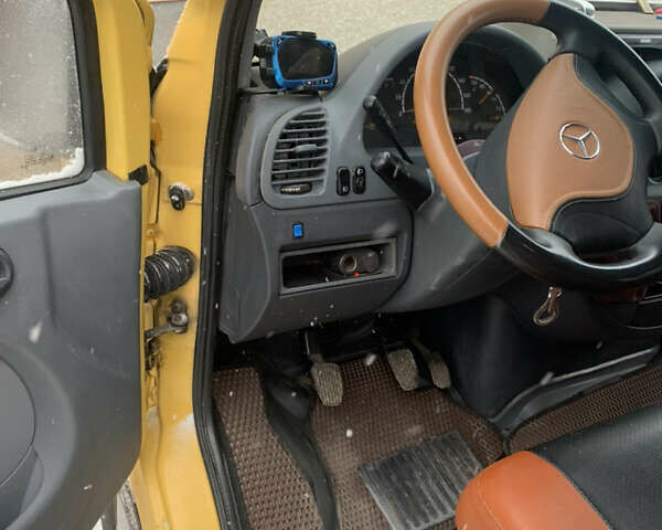 Жовтий Мерседес Sprinter, об'ємом двигуна 2.15 л та пробігом 433 тис. км за 7500 $, фото 5 на Automoto.ua
