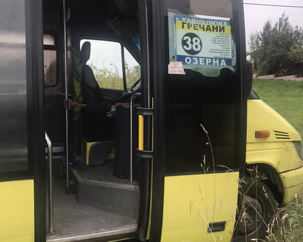 Желтый Мерседес Sprinter, объемом двигателя 2.15 л и пробегом 5 тыс. км за 6300 $, фото 6 на Automoto.ua