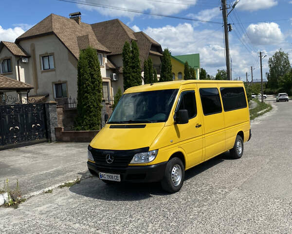 Жовтий Мерседес Sprinter, об'ємом двигуна 2.15 л та пробігом 440 тис. км за 6950 $, фото 9 на Automoto.ua