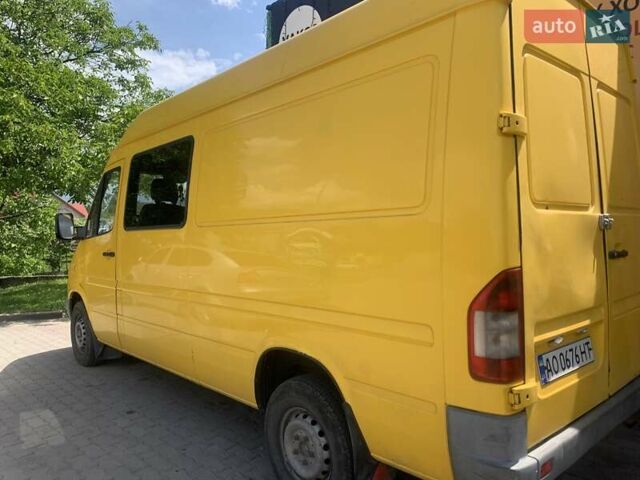 Желтый Мерседес Sprinter, объемом двигателя 0 л и пробегом 7 тыс. км за 6000 $, фото 1 на Automoto.ua