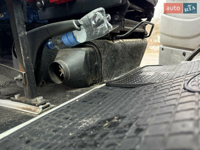 Жовтий Мерседес Sprinter, об'ємом двигуна 2.15 л та пробігом 800 тис. км за 6500 $, фото 33 на Automoto.ua