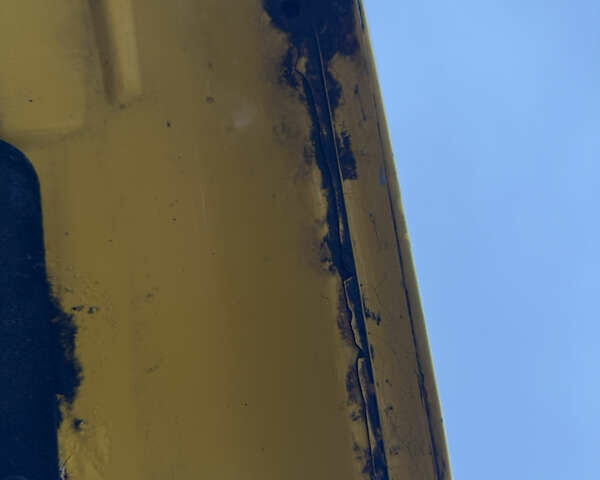 Жовтий Мерседес Sprinter, об'ємом двигуна 2.15 л та пробігом 800 тис. км за 6500 $, фото 29 на Automoto.ua