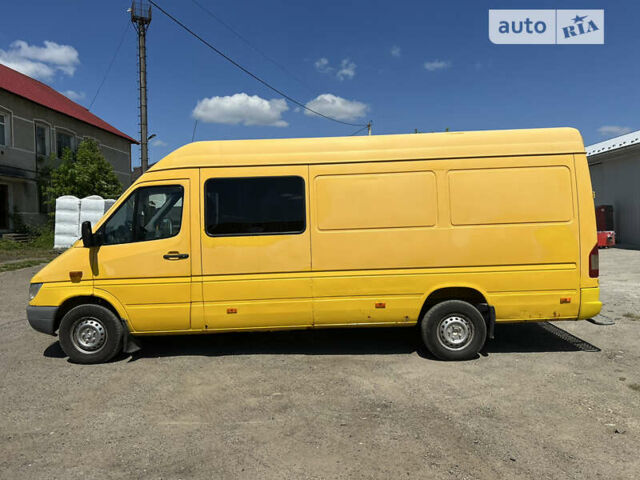 Желтый Мерседес Sprinter, объемом двигателя 2.15 л и пробегом 760 тыс. км за 7200 $, фото 7 на Automoto.ua