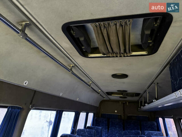 Жовтий Мерседес Sprinter, об'ємом двигуна 2.15 л та пробігом 800 тис. км за 6500 $, фото 20 на Automoto.ua