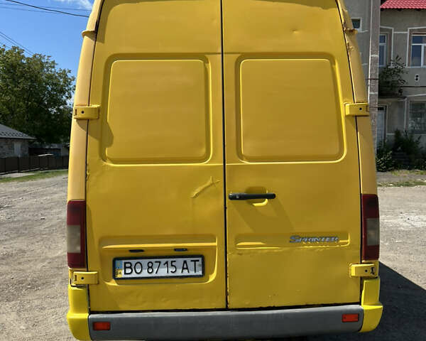 Желтый Мерседес Sprinter, объемом двигателя 2.15 л и пробегом 760 тыс. км за 7200 $, фото 5 на Automoto.ua