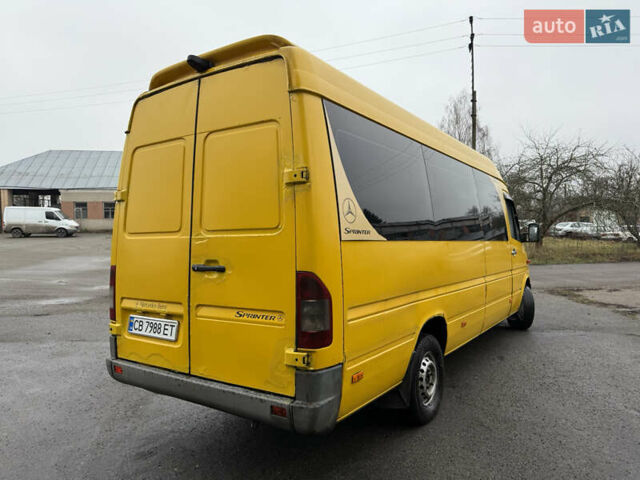 Жовтий Мерседес Sprinter, об'ємом двигуна 2.15 л та пробігом 800 тис. км за 6500 $, фото 11 на Automoto.ua