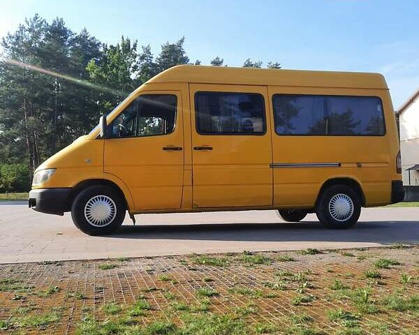 Жовтий Мерседес Sprinter, об'ємом двигуна 2.69 л та пробігом 500 тис. км за 6999 $, фото 5 на Automoto.ua