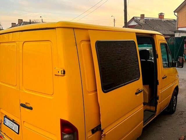 Желтый Мерседес Sprinter, объемом двигателя 2.1 л и пробегом 0 тыс. км за 6500 $, фото 1 на Automoto.ua